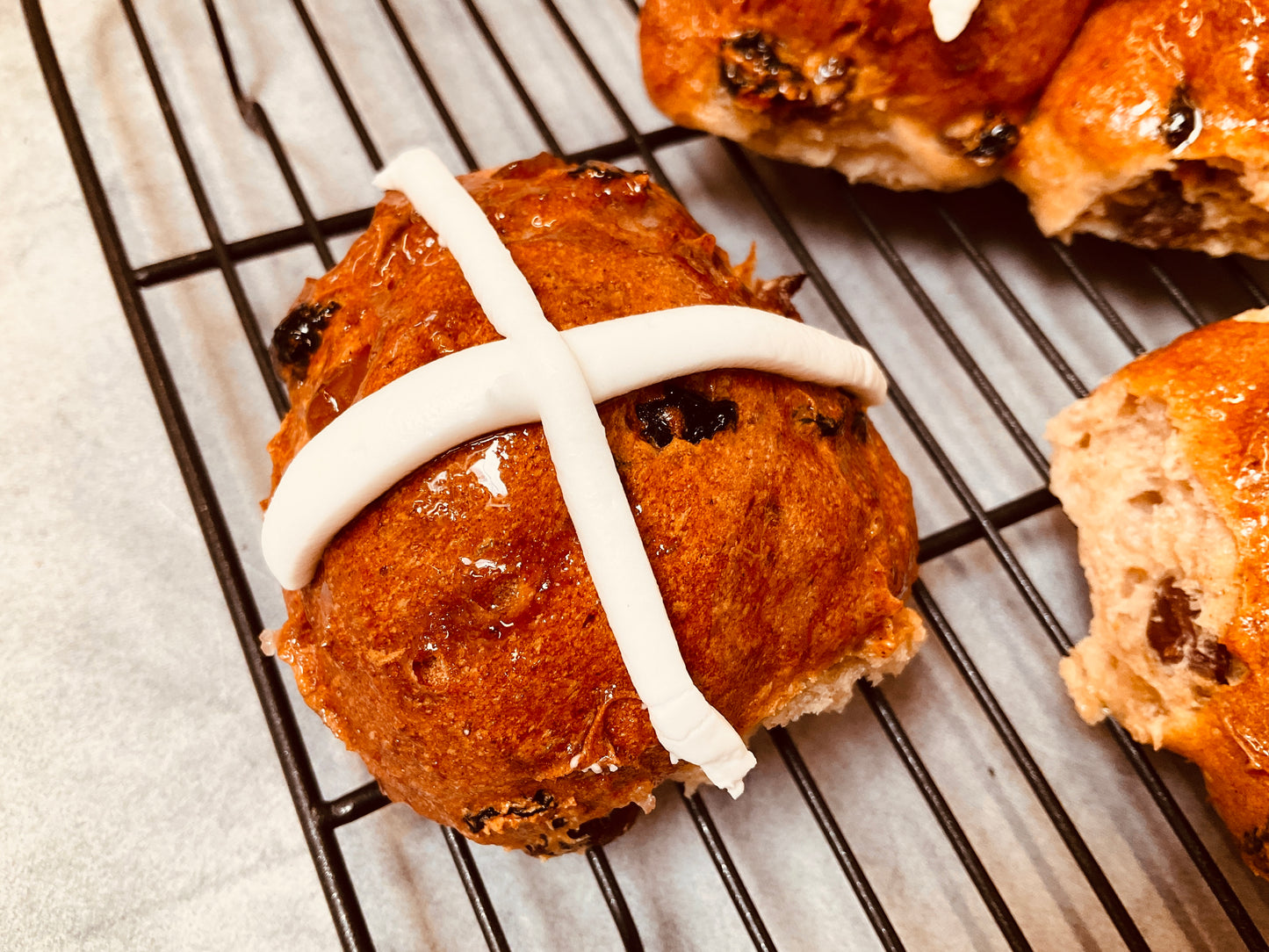 Hot Cross Buns - 6pk